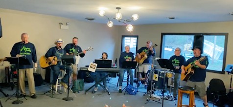 Special Blend performing live in matching Alpine Valley Ski Patrol shirts